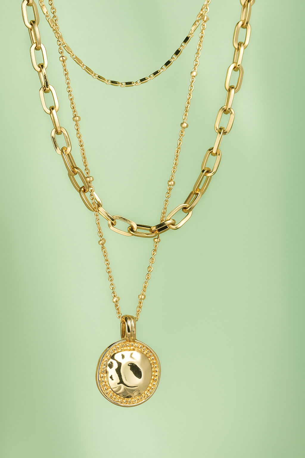 Necklaces & Pendants