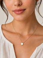 Clova Mother of Pearl Necklace
