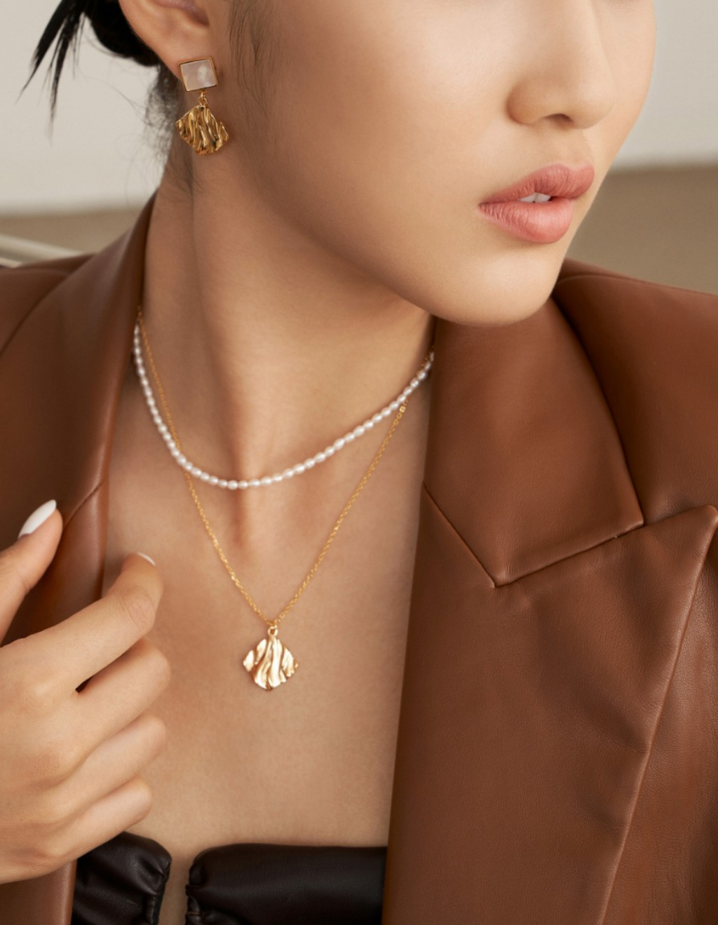 Drift Pearl Necklace