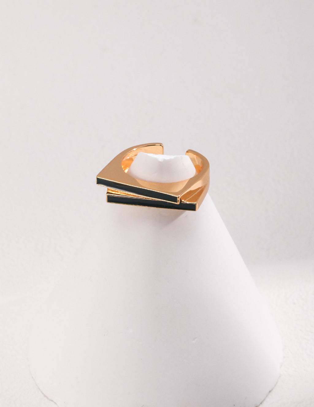 Eclipse Line Ring
