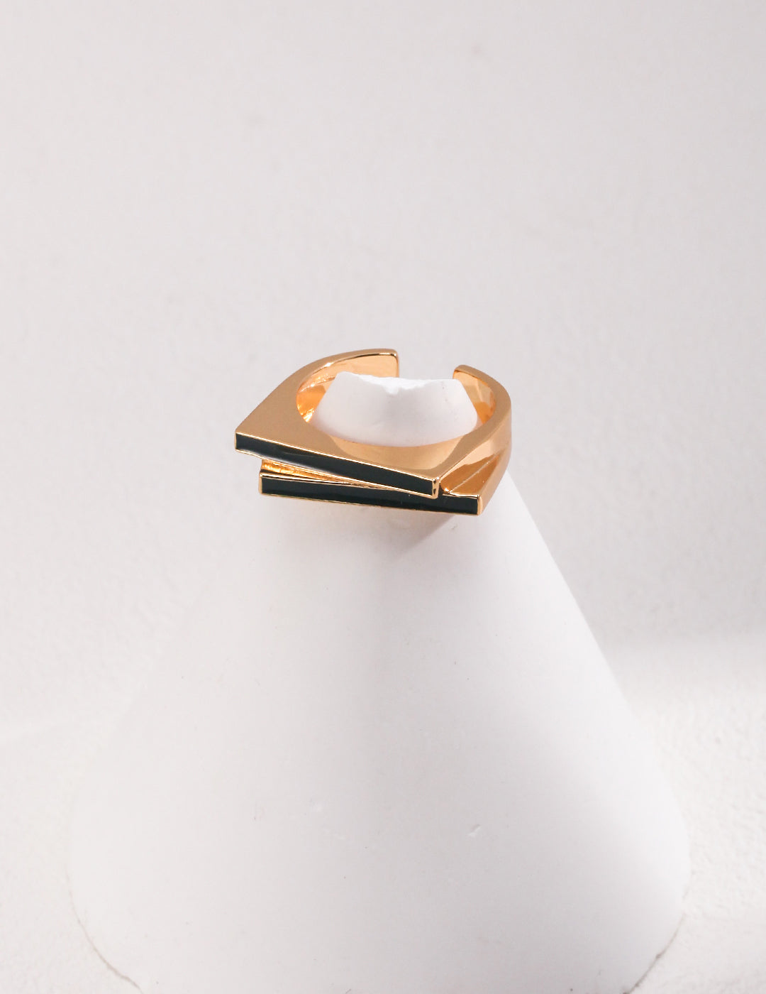 Eclipse Line Ring