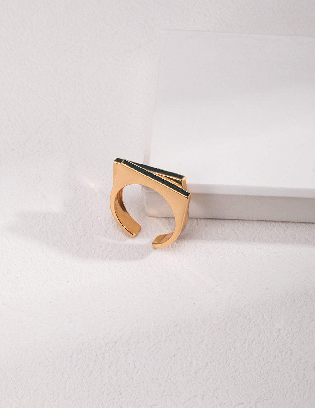 Eclipse Line Ring