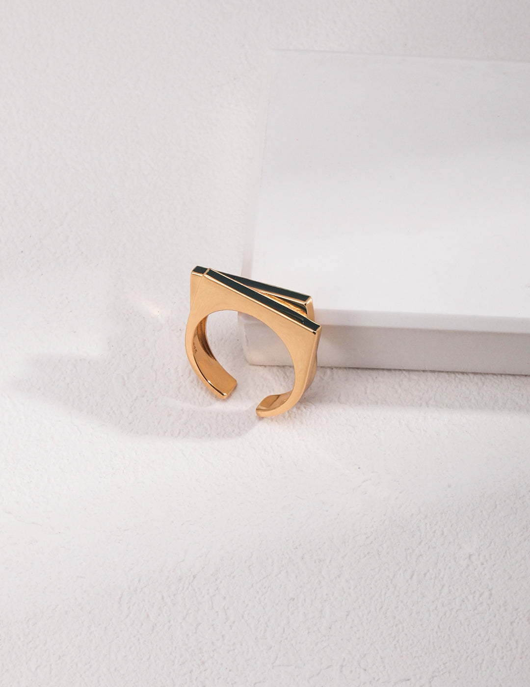 Eclipse Line Ring