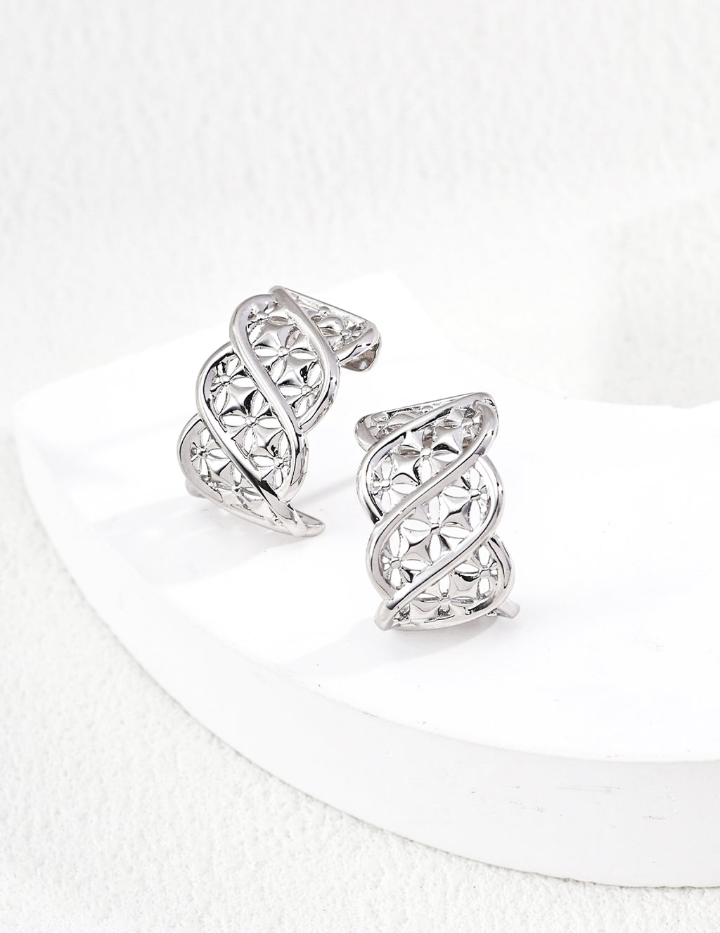 Elara Flow Earrings