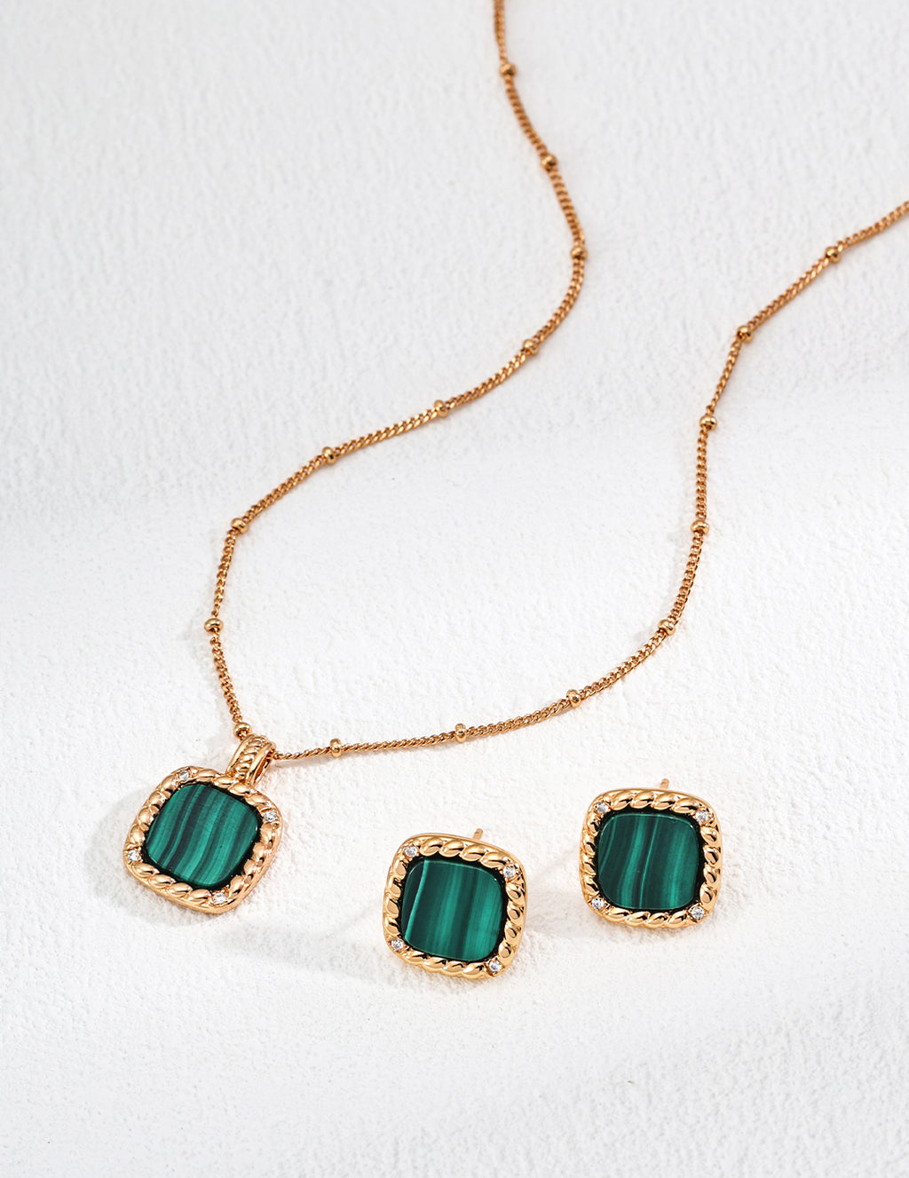Emerald Echo Necklace