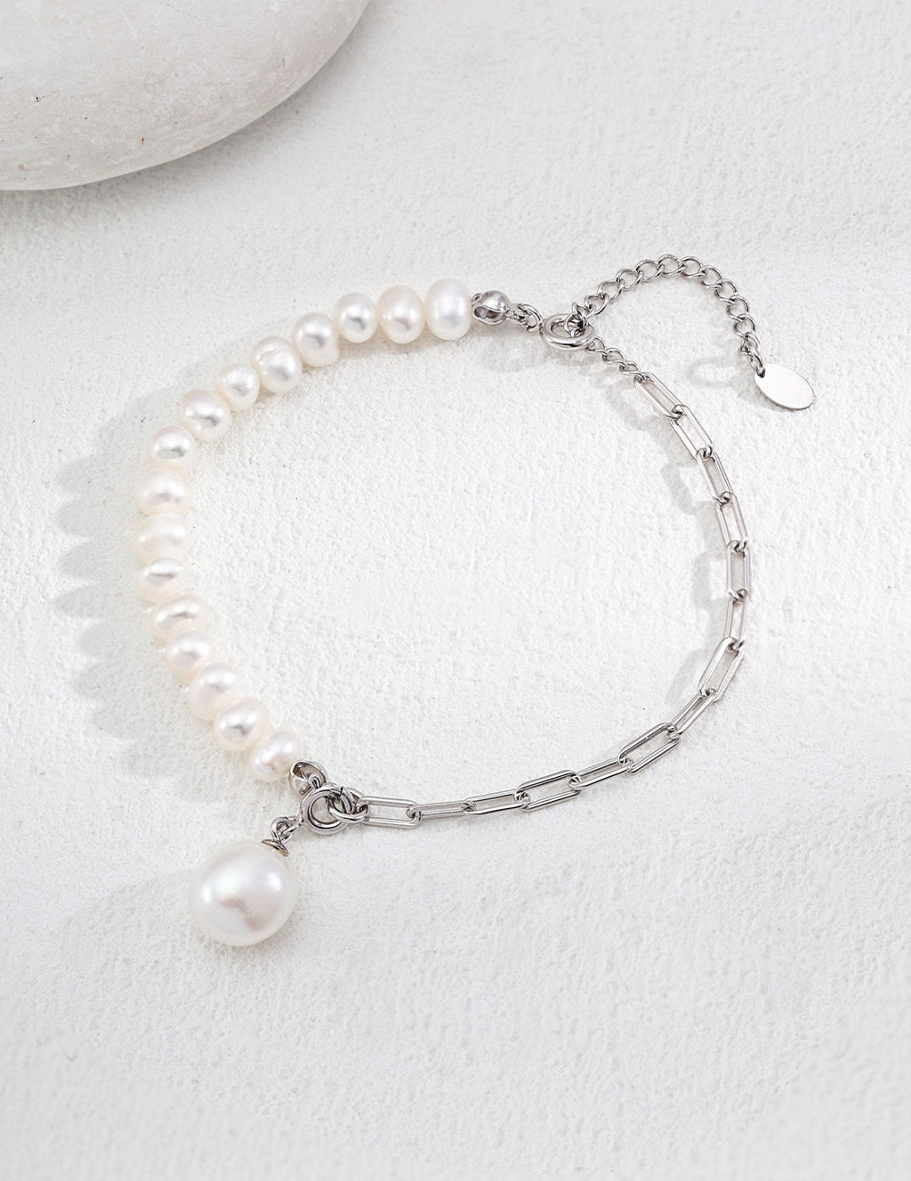 Equinox Pearl Bracelet