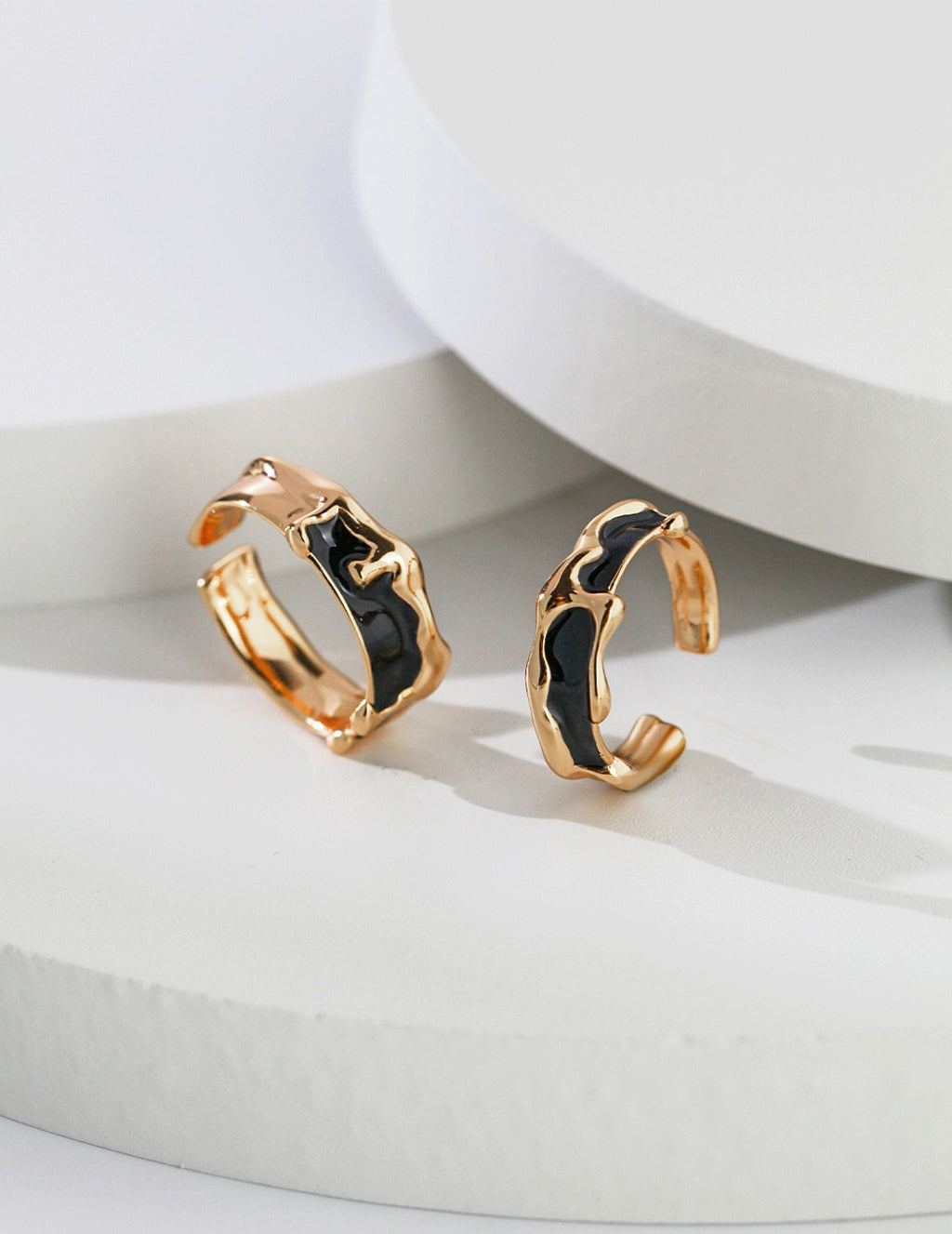 Fluid Veil Ring
