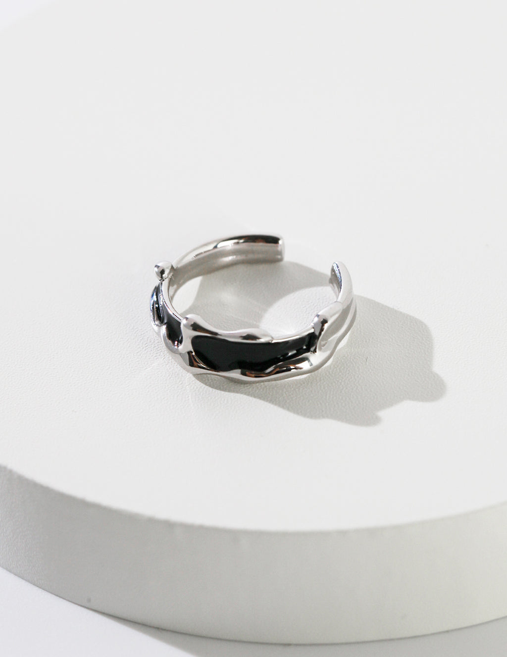 Fluid Veil Ring