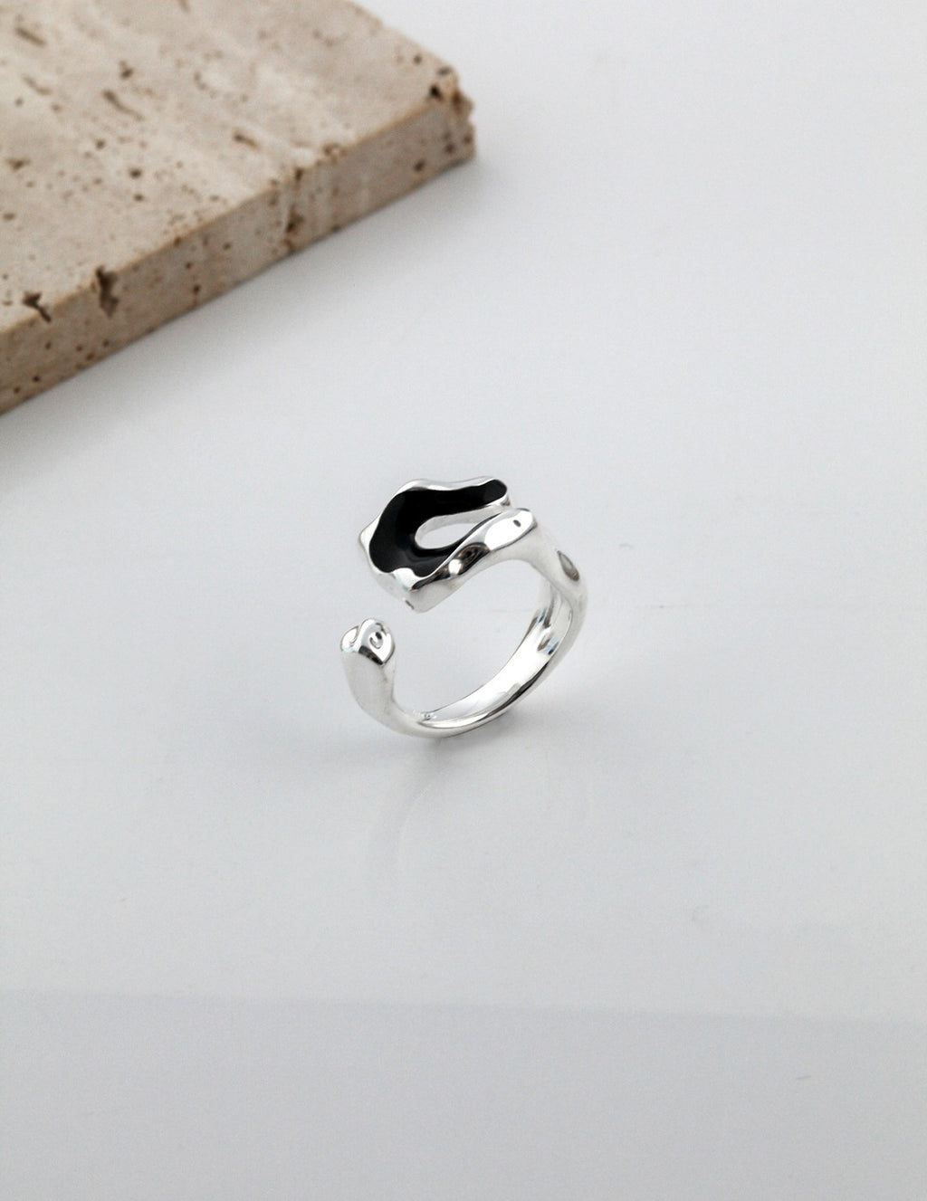 Fluid Ring