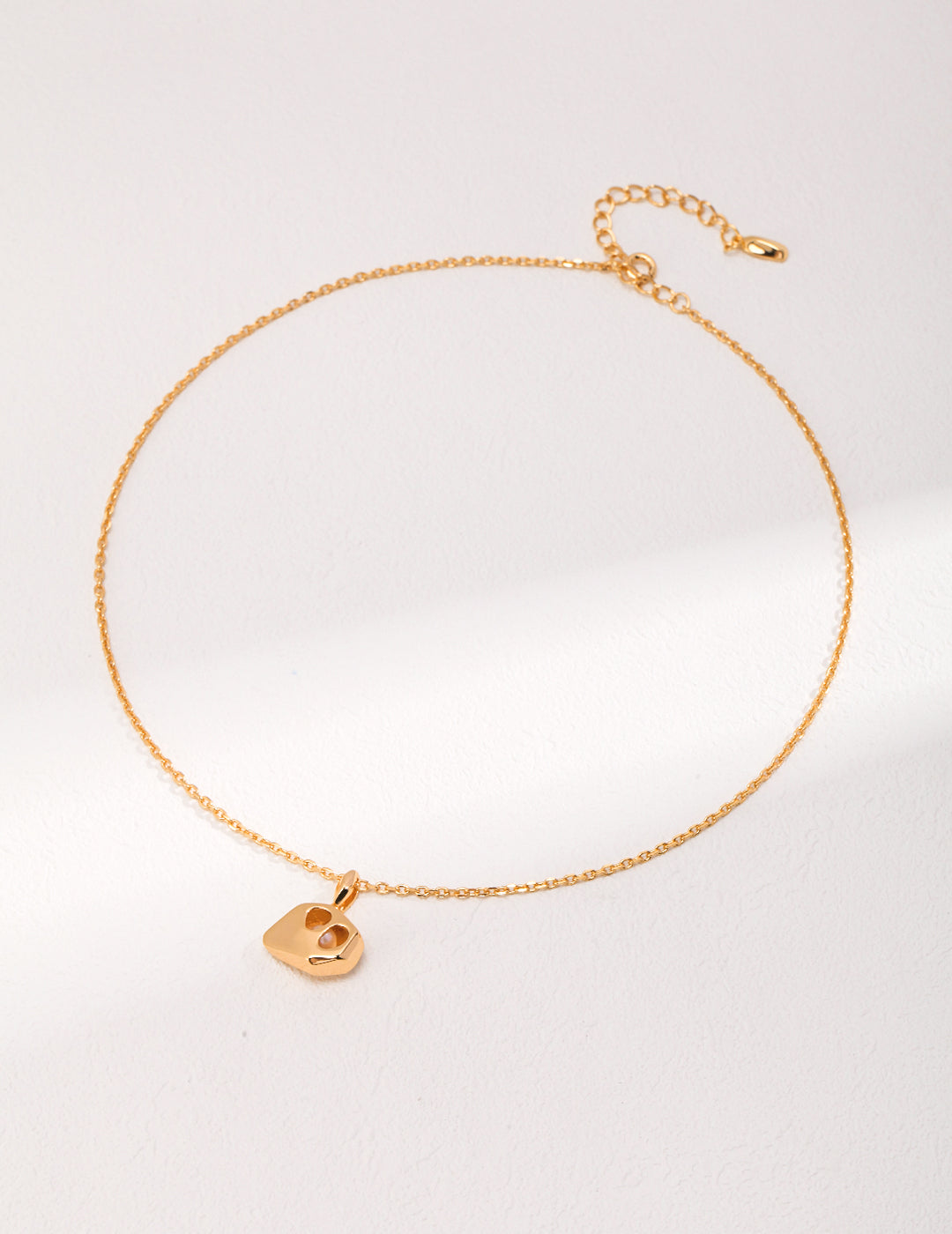 Nerith Pearl Necklace