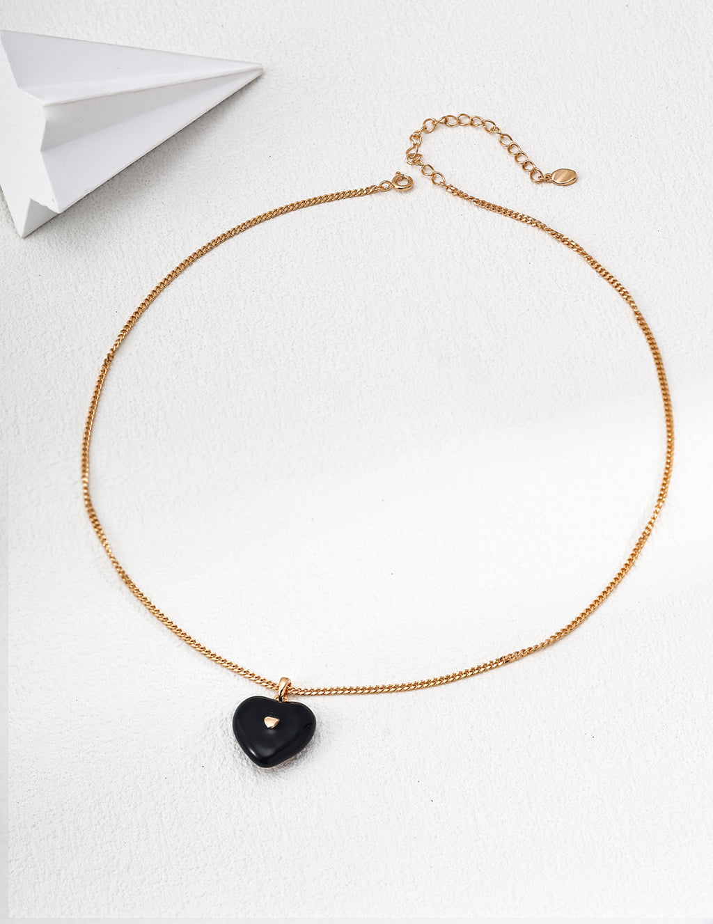 Nior Core Heart Necklace