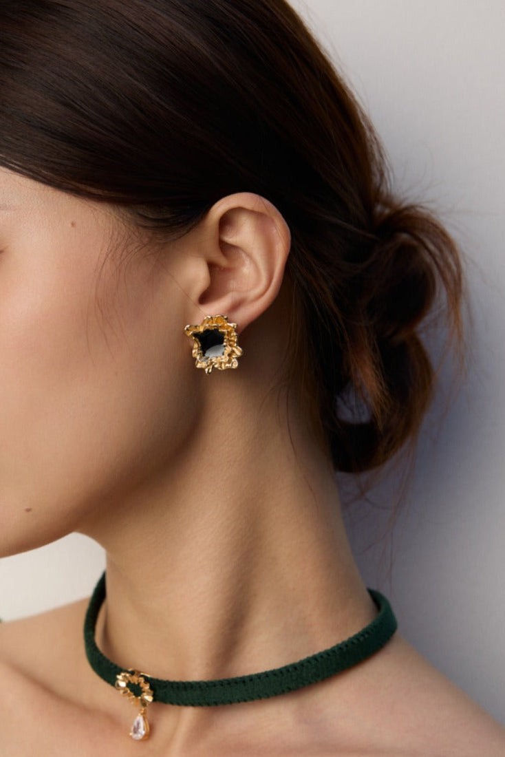 Noir Bloom Earrings