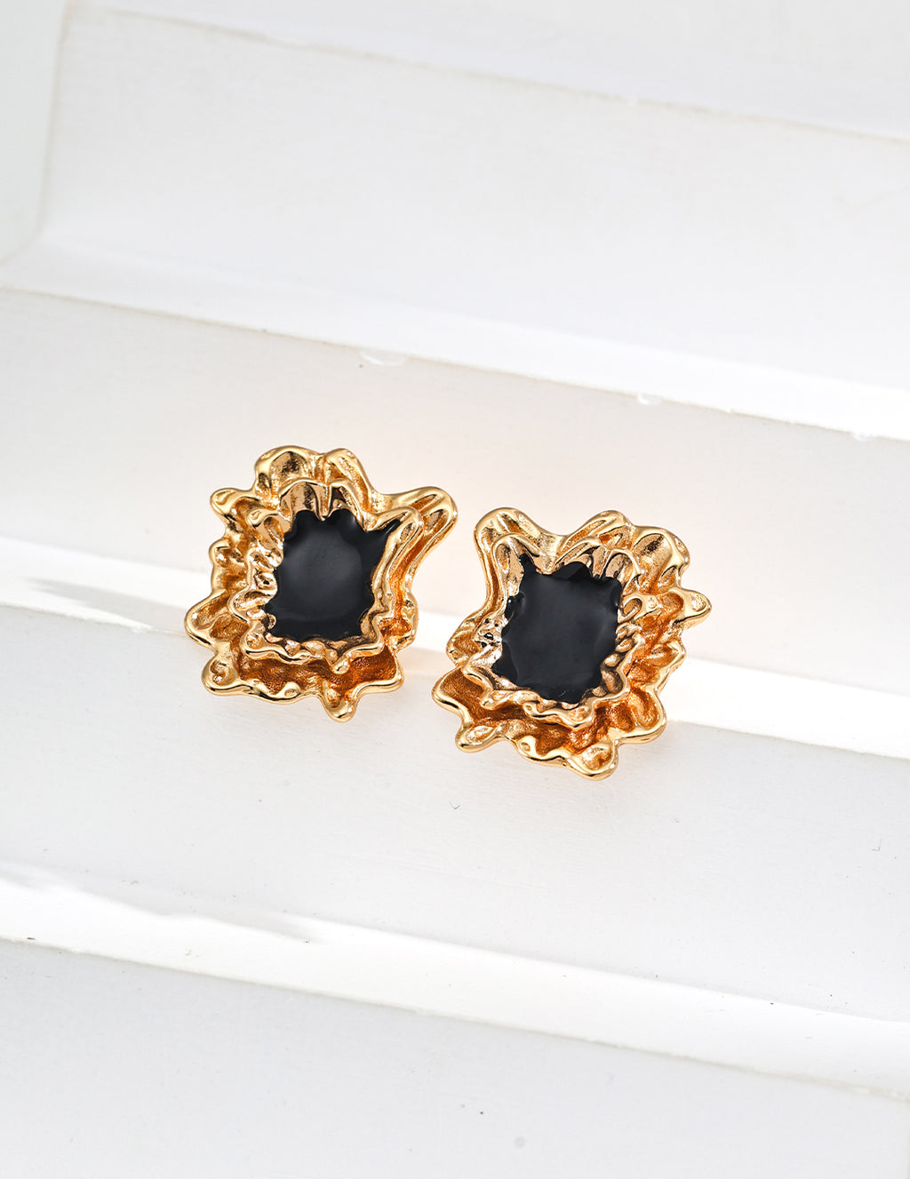 Noir Bloom Earrings