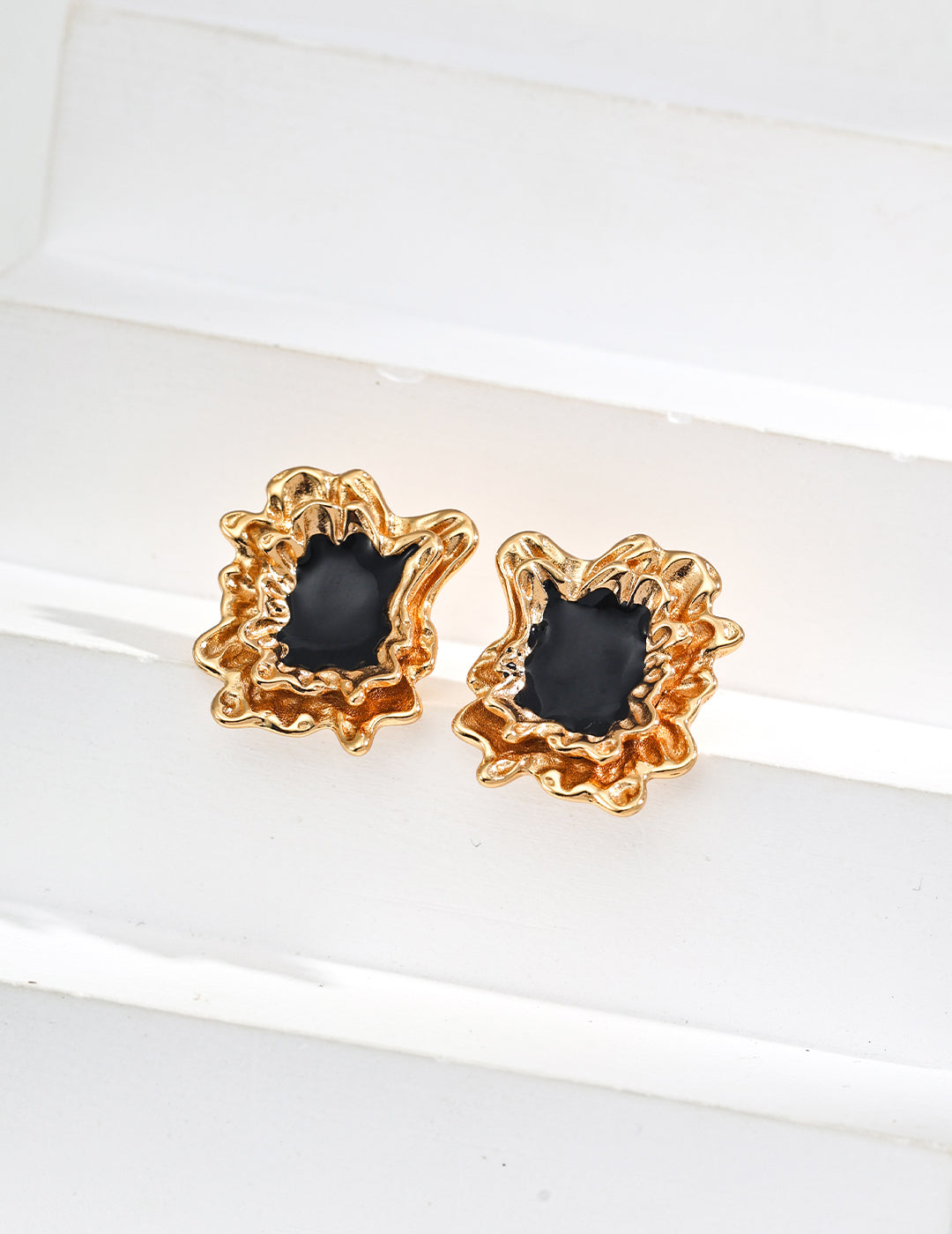 Noir Bloom Earrings