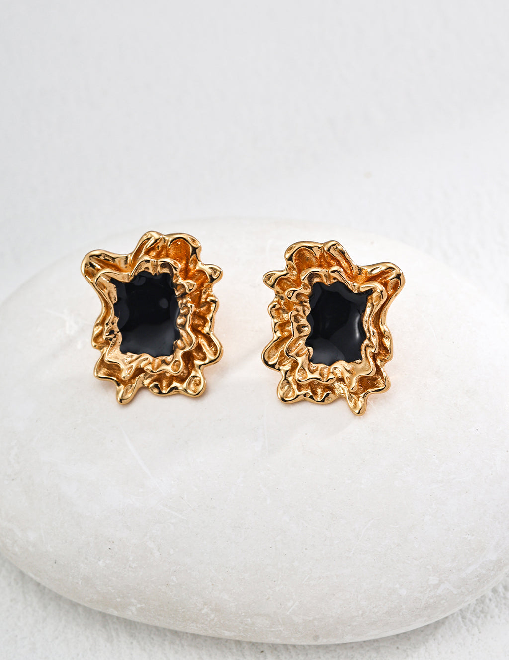 Noir Bloom Earrings
