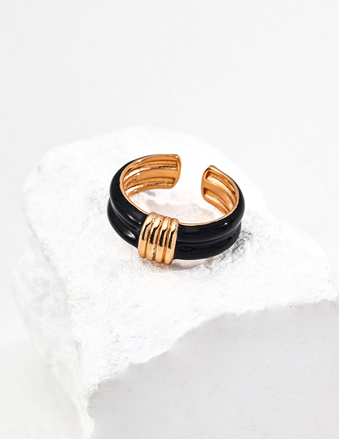 Noir Coil Ring