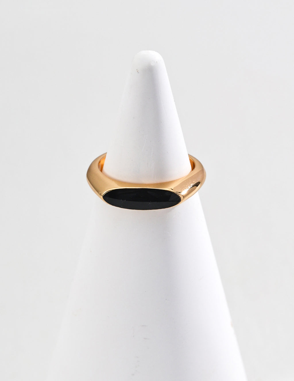 Noir Arc Ring