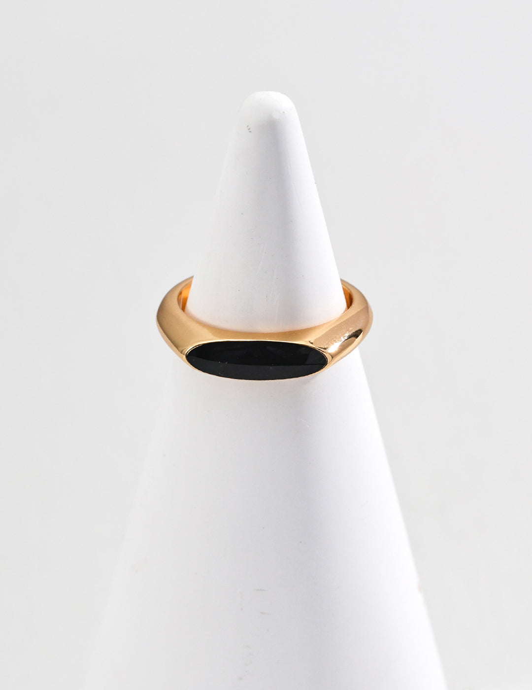 Noir Arc Ring