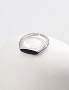 Noir Arc Ring