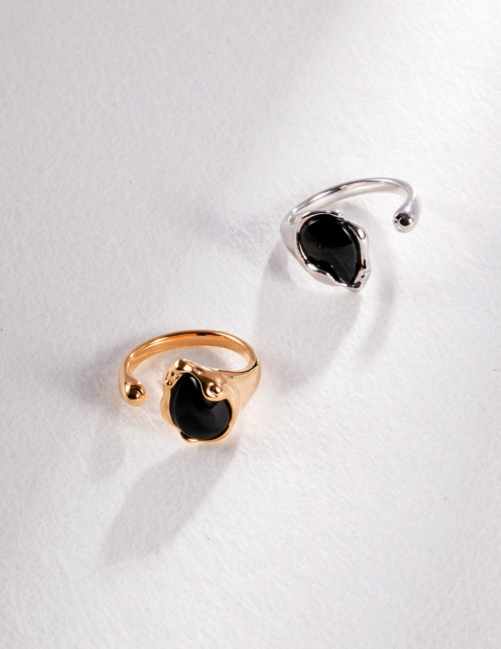 Adjustable Noir Ring