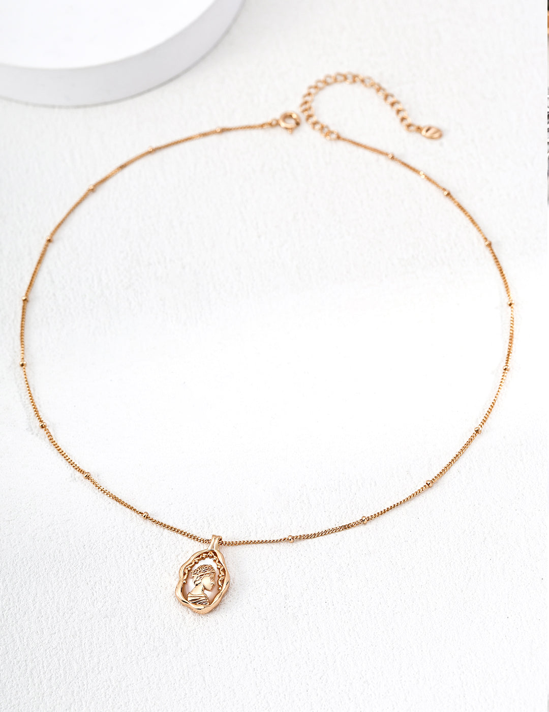 Regna Mother of Pearl Necklace