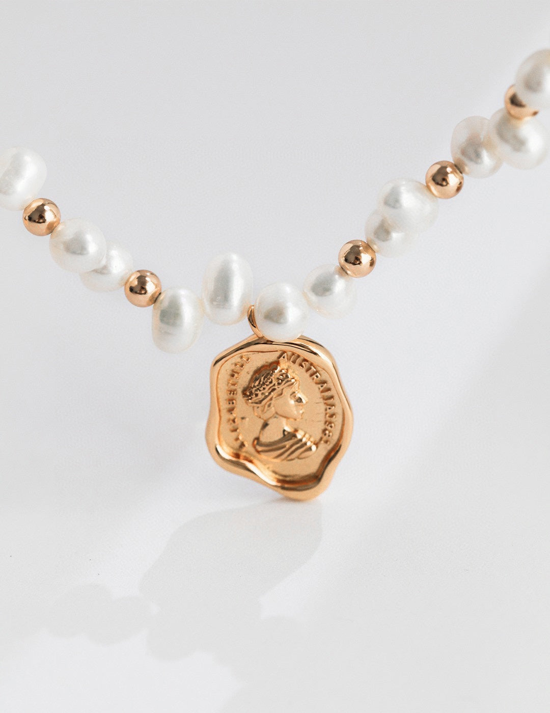 Sovran Pearl Necklace