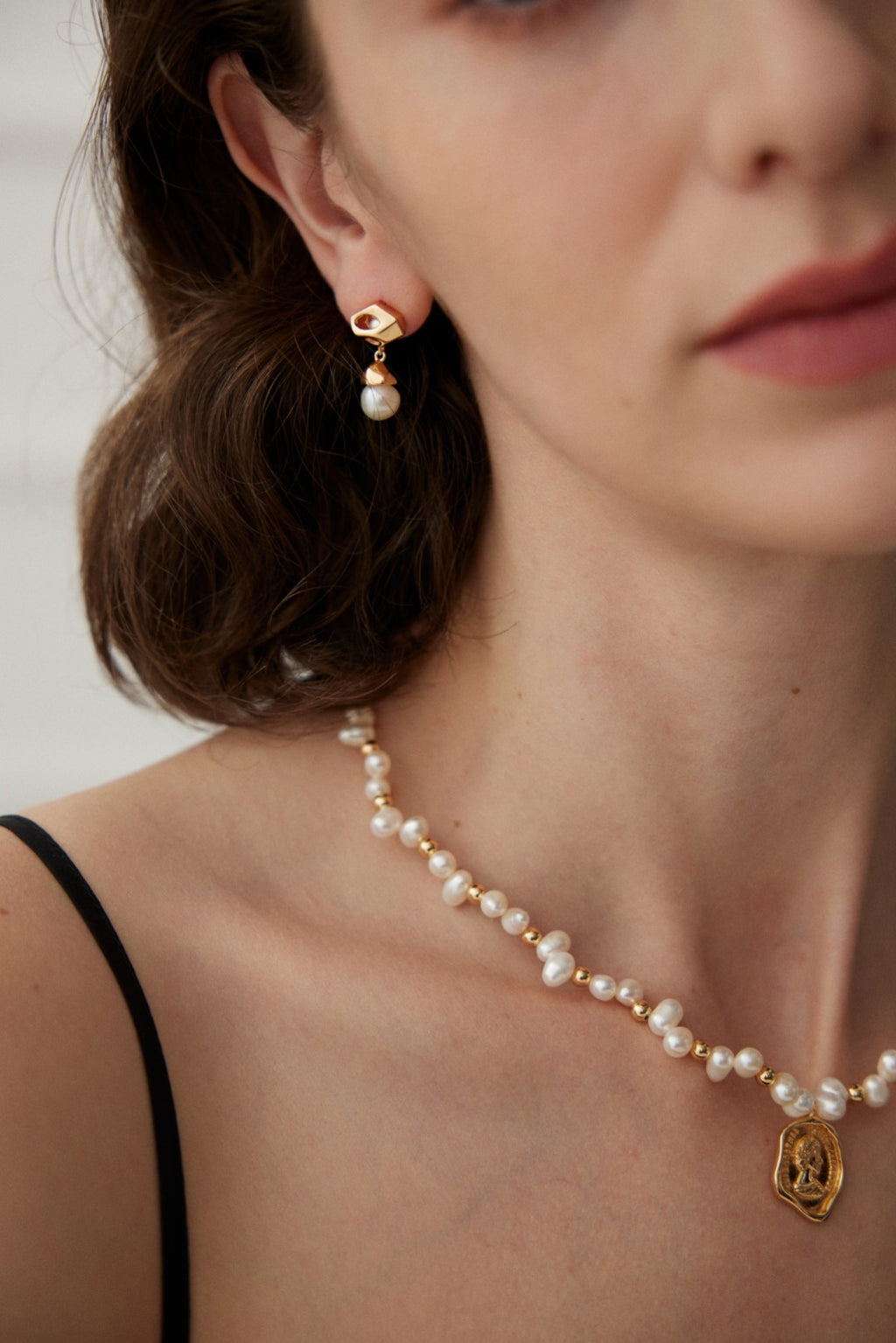 Sovran Pearl Necklace